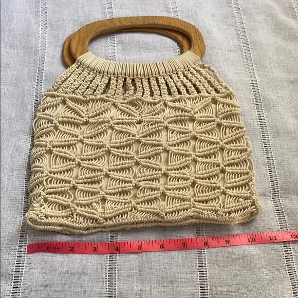 Handcrafted Cream Macramé Handbag - Picture 10 of 12